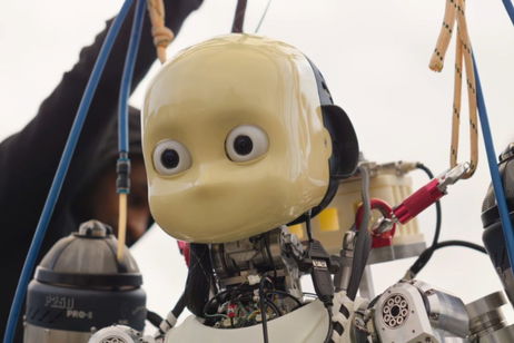 Ya está aquí y ha dejado de ser ciencia ficción: tenemos el primer robot humanoide volador Ya está aquí y ha dejado de ser ciencia ficción: tenemos el primer robot humanoide volador