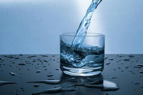 Los científicos han creado un nanomaterial que es capaz de algo casi imposible: extrae agua potable del aire
