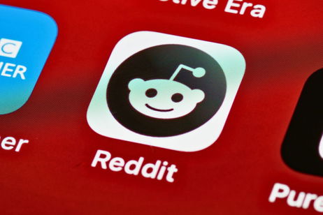 Internet se ha vuelto un desastre por culpa de la IA. Reddit planea solucionarlo convirtiéndose en el nuevo Google