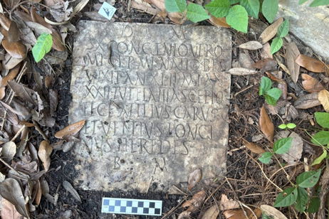 Tiene más de 2.000 años y ha sido hallada en Nueva Orleans: esta lápida romana tiene toda una historia detrás Tiene más de 2.000 años y ha sido hallada en Nueva Orleans: esta lápida romana tiene toda una historia detrás
