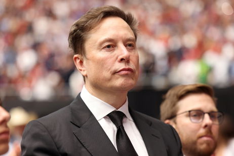 Elon Musk levanta polémica de nuevo: quiere un billón de dólares de parte de Tesla Elon Musk levanta polémica de nuevo: quiere un billón de dólares de parte de Tesla