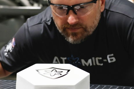 Los satélites ahora serán más resistentes: una empresa estadounidense acaba de crear un escudo anti objetos espaciales Los satélites ahora serán más resistentes: una empresa estadounidense acaba de crear un escudo anti objetos espaciales