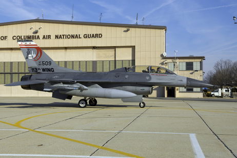 Un polvo de color blanco obliga a cerrar una base militar cerca de Washington: los especialistas lo están investigando Un polvo de color blanco obliga a cerrar una base militar cerca de Washington: los especialistas lo están investigando