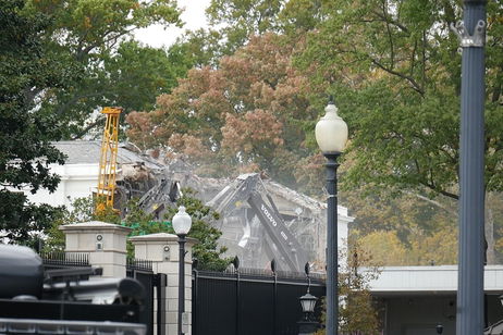 No es una película de acción: Donald Trump tira abajo el ala este de la Casa Blanca y ha puesto en peligro a su gobierno No es una película de acción: Donald Trump tira abajo el ala este de la Casa Blanca y ha puesto en peligro a su gobierno