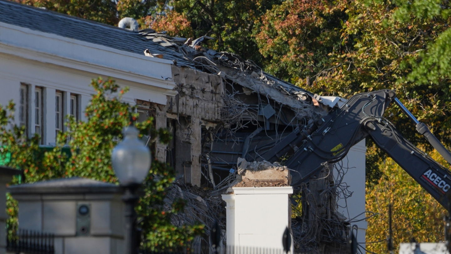 Proceso de demolición de parte del Ala Este de la Casa Blanca