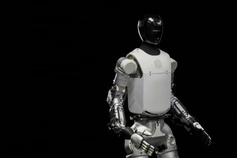 Un robot humanoide británico logra un récord inaudito: puede andar tras ser ensamblado en 48 horas