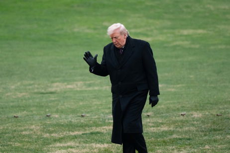 Donald Trump promete volver a la Luna antes de lo que se pensaba: apenas faltan dos años para que pase