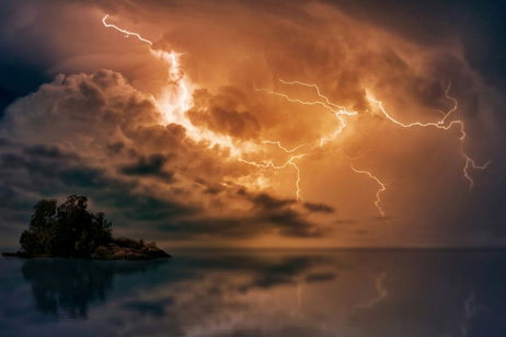 Austria trata de explicar el misterio tras los relámpagos y lo hace atrapando partículas con una trampa láser