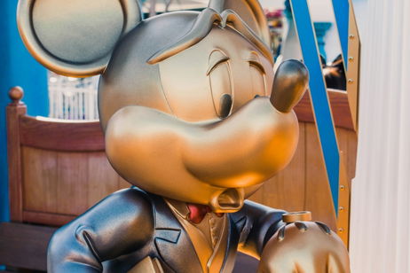 Disney afirma que Google infringe los derechos de autor mediante la IA a gran escala