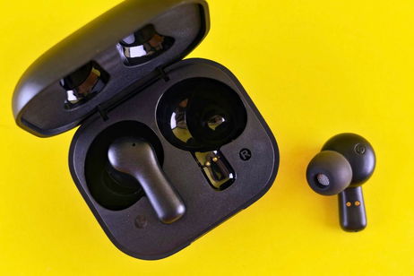 'WhisperPair', la vulnerabilidad que permite espiar a los usuarios con auriculares Bluetooth compatibles con Google Fast Pair
