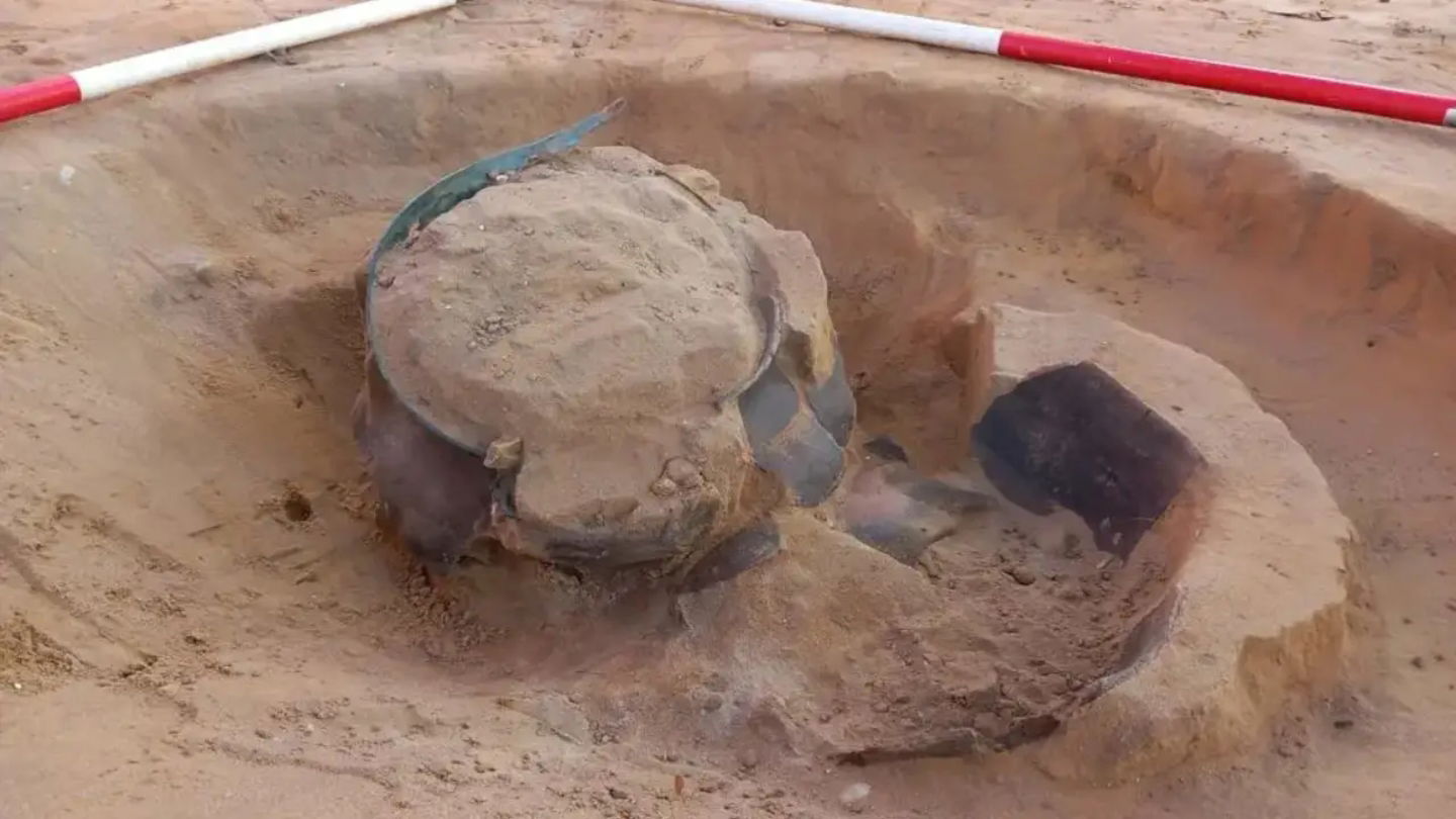 Un raro cuenco descubierto en los suelos de arena del yacimiento de Suffolk