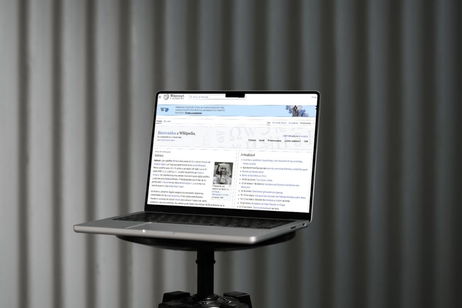 Microsoft, Meta y Amazon van a pagar a Wikipedia para entrenar la inteligencia artificial con su contenido