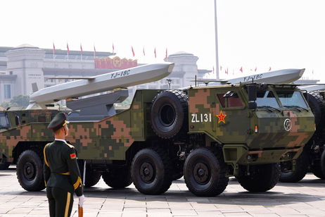 China tiene un plan de guerra contra Estados Unidos y su marina: va a fabricar en masa misiles de este tipo