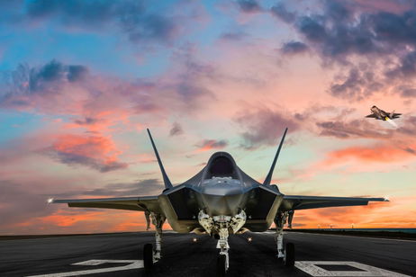 La Fuerza Aérea de Estados Unidos quiere aumentar la seguridad de sus aviones de combate con un control de datos mejorado La Fuerza Aérea de Estados Unidos quiere aumentar la seguridad de sus aviones de combate con un control de datos mejorado