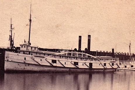 Un cazador de 80 años se da de bruces con un descubrimiento inaudito en un lago: ha encontrado un barco de hace más de 100 años