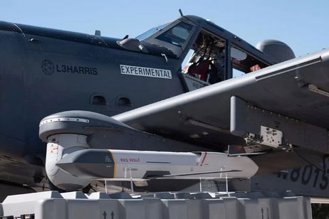 Una empresa estadounidense integra un misil en un nuevo avión para una misión de ataque electrónica