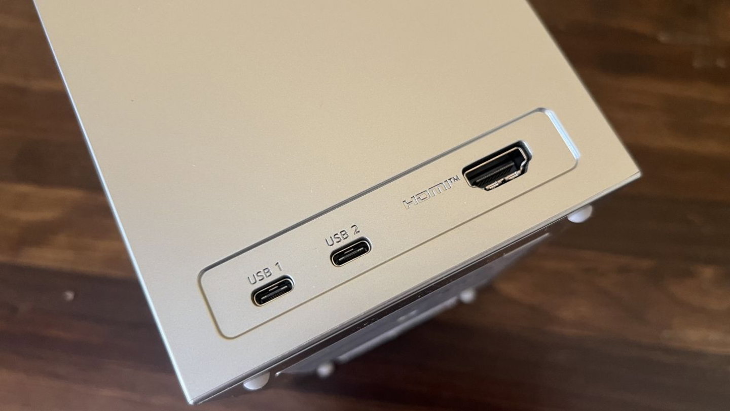 Conexiones LG CineBeam S