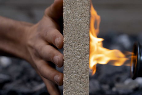 Transforman los residuos de serrín en paneles de construcción resistentes al fuego