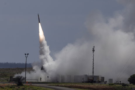 Australia rompe el monopolio de Estados Unidos y dispara con éxito sus primeros misiles de fabricación propia Australia rompe el monopolio de Estados Unidos y dispara con éxito sus primeros misiles de fabricación propia