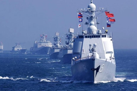 China exhibe su nuevo megabuque anfibio: un portadrones furtivo con catapultas electromagnéticas