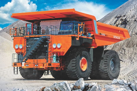 El fin del diésel en la minería: Hitachi prueba un colosal camión eléctrico de 384 toneladas