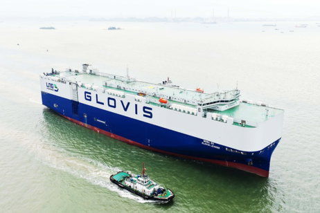 China desafía al mercado global con el mayor buque de transporte de coches del mundo: 10.800 vehículos y 14 cubiertas