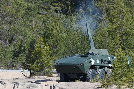 El nuevo mortero blindado que dispara en movimiento y burla los radares enemigos El nuevo mortero blindado que dispara en movimiento y burla los radares enemigos
