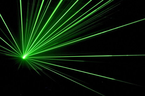 Esto es todo lo que pueden hacer los potentes megaláseres de 100 kW que han creado