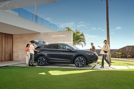 La marca china BYD presenta un SUV eléctrico con una autonomía de hasta 950 kilómetros